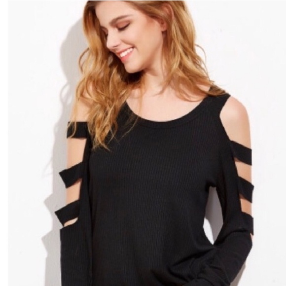 FREE new cut out ladder long sleeve top - Picture 2 of 5
